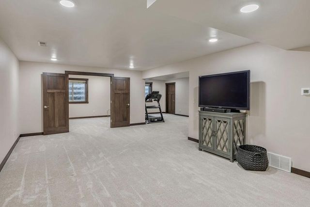 W7306 Sylvester ROAD, Holmen, WI 54636