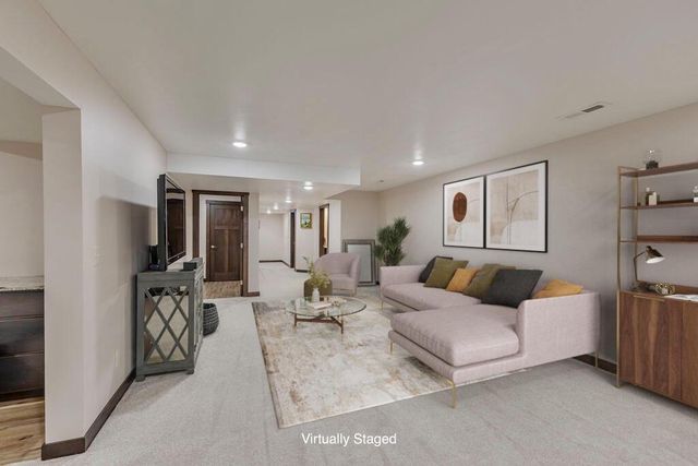 W7306 Sylvester ROAD, Holmen, WI 54636