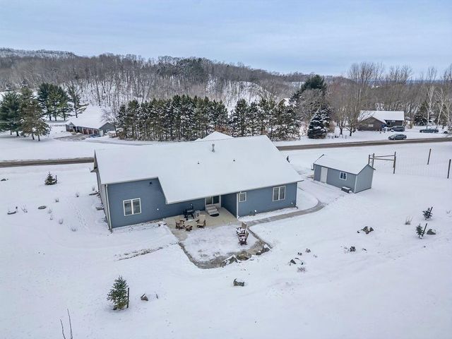 W7306 Sylvester ROAD, Holmen, WI 54636