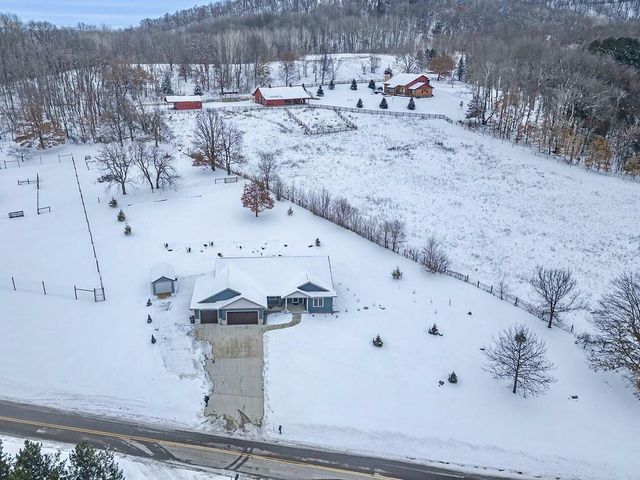 W7306 Sylvester ROAD, Holmen, WI 54636