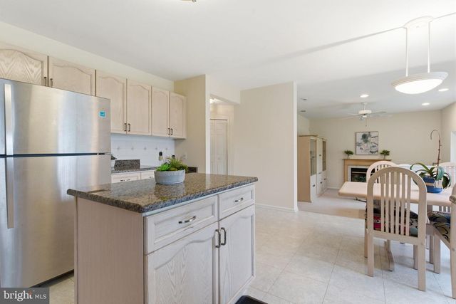 561 ZINN DR, Southampton, PA 18966