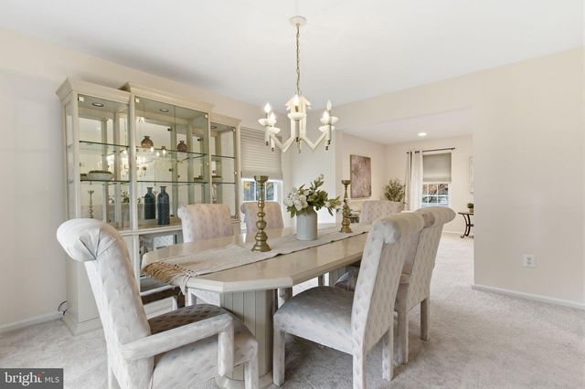 561 ZINN DR, Southampton, PA 18966