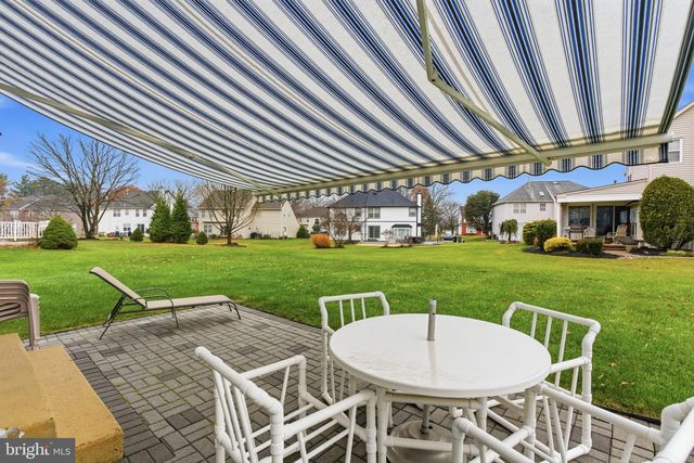 561 ZINN DR, Southampton, PA 18966