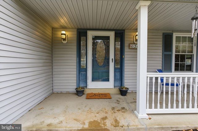 561 ZINN DR, Southampton, PA 18966