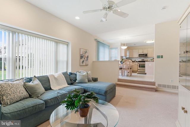 561 ZINN DR, Southampton, PA 18966