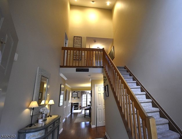 47 Edgefield Dr, Parsippany-troy Hills Twp., NJ 07950