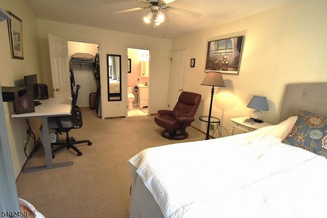 47 Edgefield Dr, Parsippany-troy Hills Twp., NJ 07950