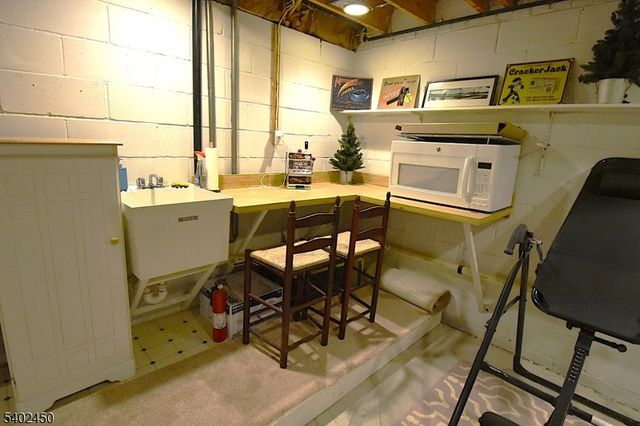 47 Edgefield Dr, Parsippany-troy Hills Twp., NJ 07950