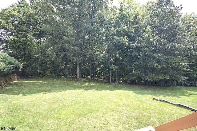 47 Edgefield Dr, Parsippany-troy Hills Twp., NJ 07950