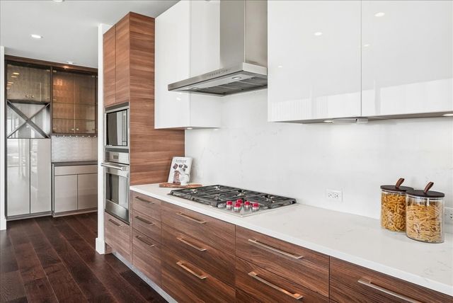 7901 Windrose Avenue 1701, Plano, TX 75024