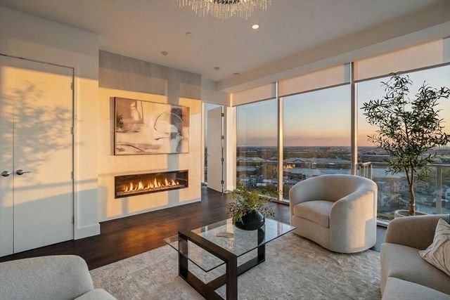 7901 Windrose Avenue 1701, Plano, TX 75024