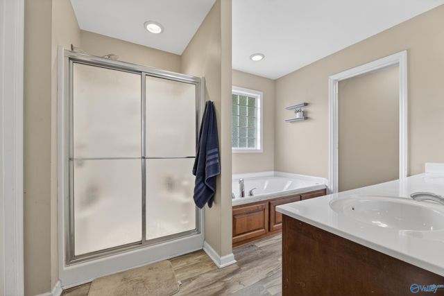 114 Royal Troon Drive, Rainbow City, AL 35906