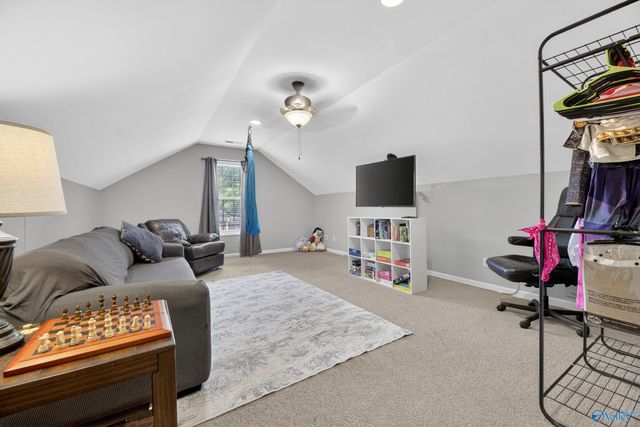 114 Royal Troon Drive, Rainbow City, AL 35906