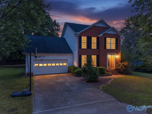 114 Royal Troon Drive, Rainbow City, AL 35906