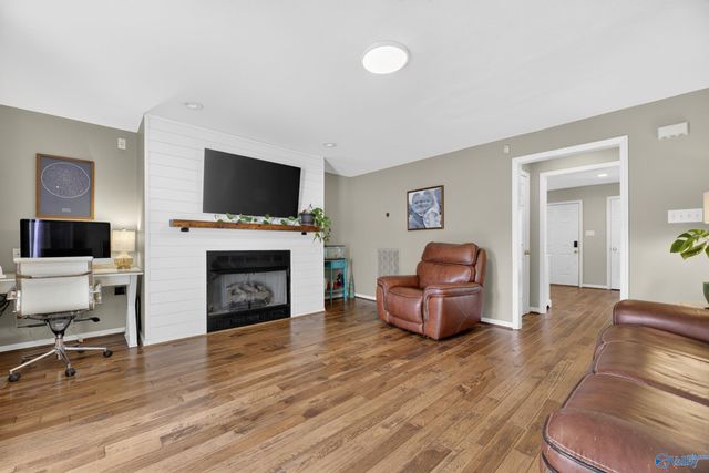 114 Royal Troon Drive, Rainbow City, AL 35906