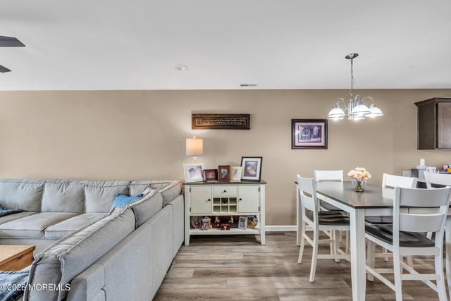 19 Berkeley Crossings Way 319, Bayville, NJ 08721