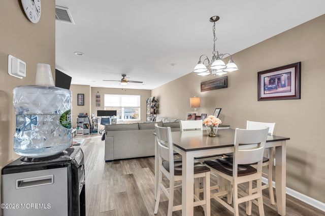 19 Berkeley Crossings Way 319, Bayville, NJ 08721