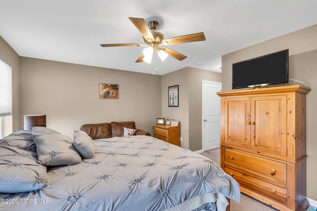 19 Berkeley Crossings Way 319, Bayville, NJ 08721