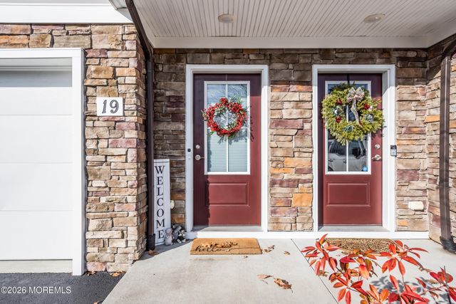 19 Berkeley Crossings Way 319, Bayville, NJ 08721