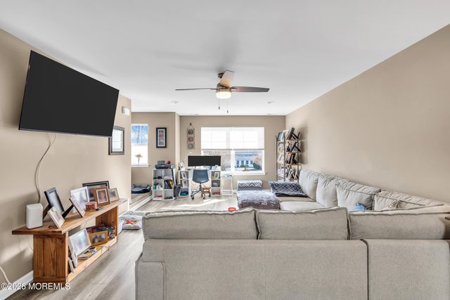 19 Berkeley Crossings Way 319, Bayville, NJ 08721