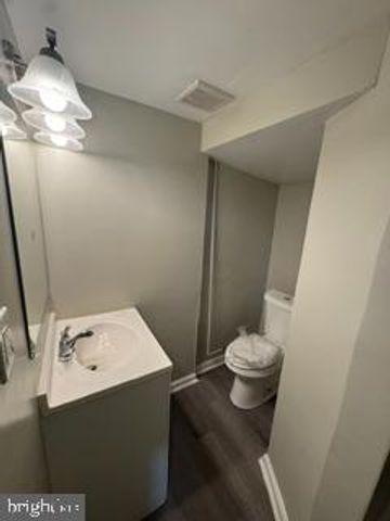 8349 HILLENDALE RD, Parkville, MD 21234