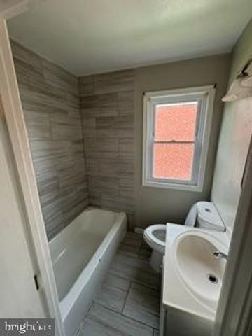 8349 HILLENDALE RD, Parkville, MD 21234