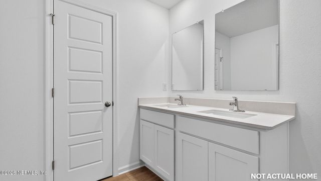 12058 YEW TREE Road, Jacksonville, FL 32218