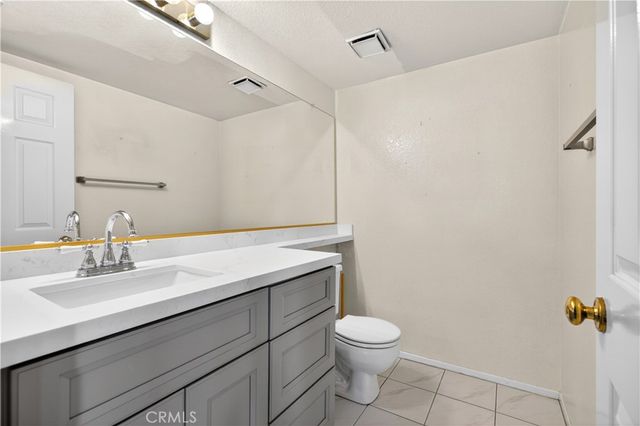 6727 Hawkley Drive, Riverside, CA 92506
