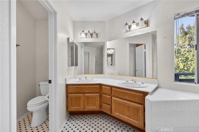 6727 Hawkley Drive, Riverside, CA 92506