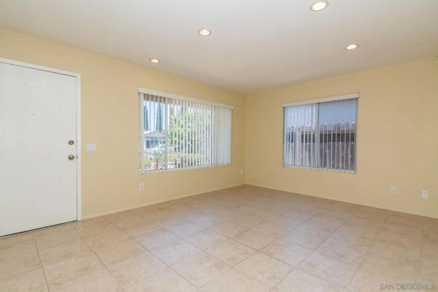 10939 Avenida Del Gato, San Diego, CA 92126