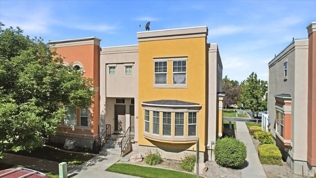 1546 S 850 W, Woods Cross, UT 84087