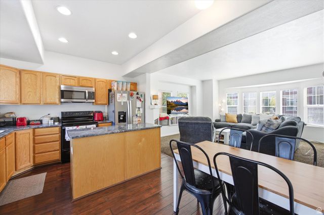 1546 S 850 W, Woods Cross, UT 84087