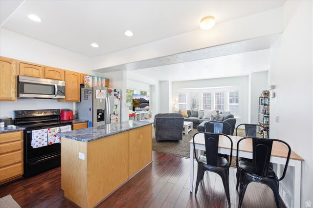 1546 S 850 W, Woods Cross, UT 84087