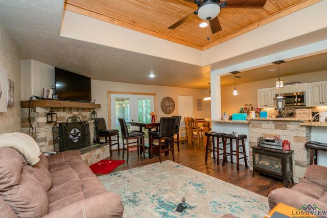 10163 County Road 2124D, Longview, TX 75603