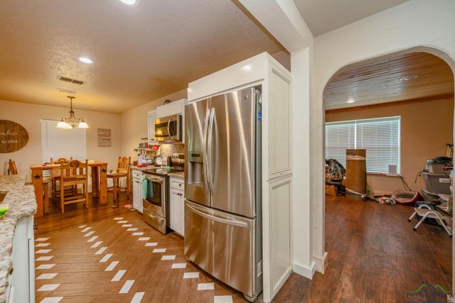 10163 County Road 2124D, Longview, TX 75603