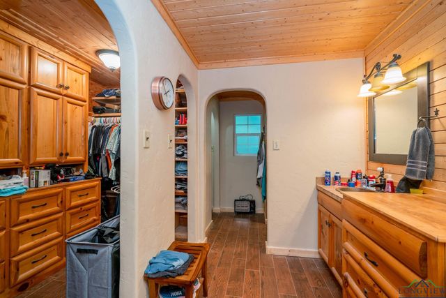 10163 County Road 2124D, Longview, TX 75603
