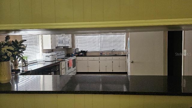 9815 47TH AVENUE N 303, St Petersburg, FL 33708