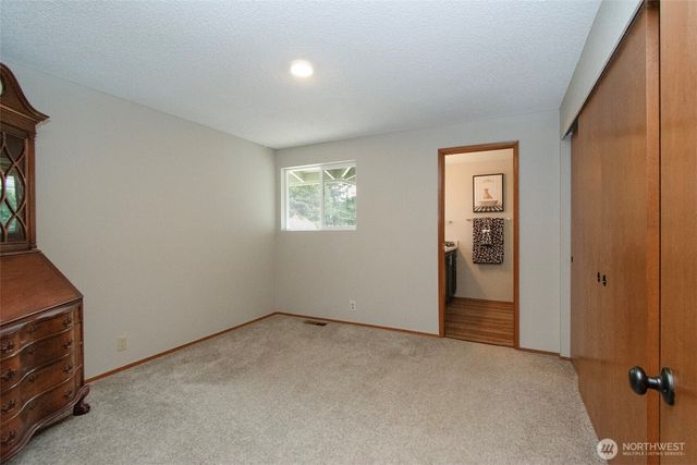 860 Thornton Drive, Sequim, WA 98382