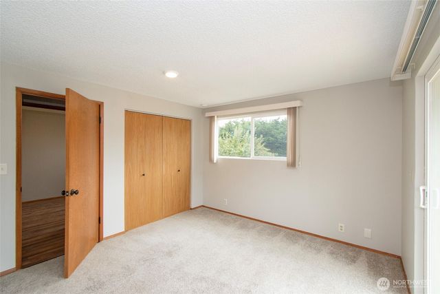 860 Thornton Drive, Sequim, WA 98382
