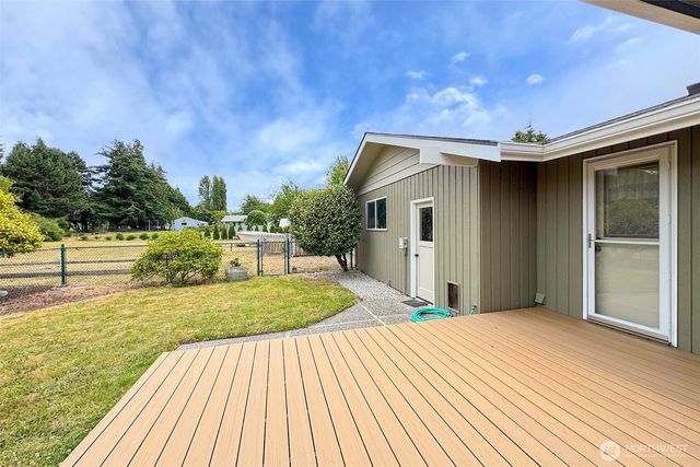860 Thornton Drive, Sequim, WA 98382
