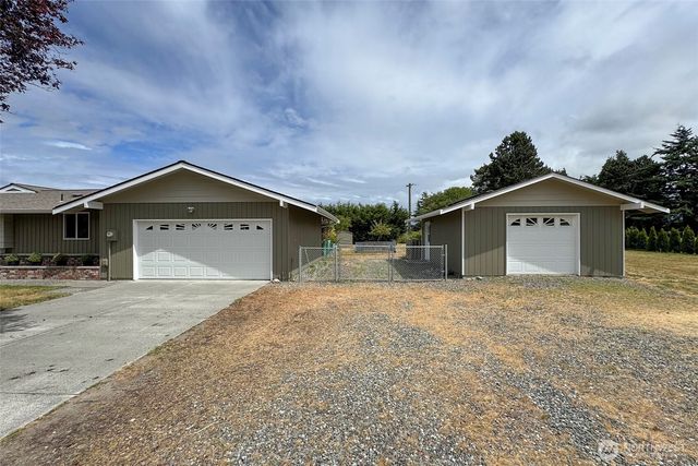 860 Thornton Drive, Sequim, WA 98382