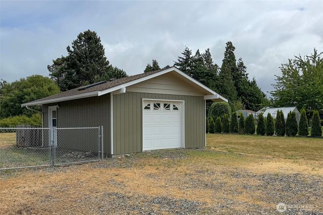 860 Thornton Drive, Sequim, WA 98382