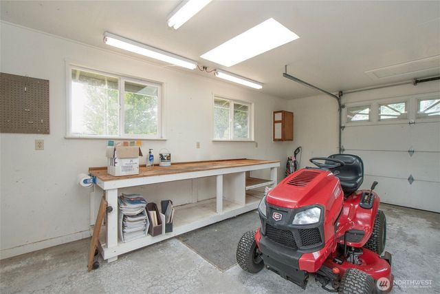 860 Thornton Drive, Sequim, WA 98382