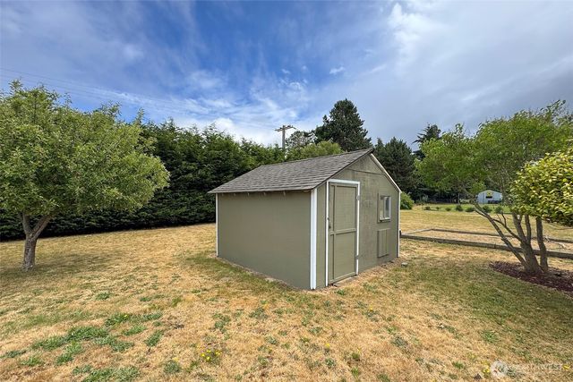860 Thornton Drive, Sequim, WA 98382