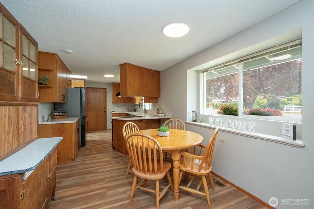 860 Thornton Drive, Sequim, WA 98382