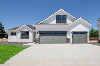 10128 W La Jolla Ct, Boise, ID 83709
