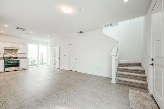 603 Santa Ynez Way F, Marina, CA 93933