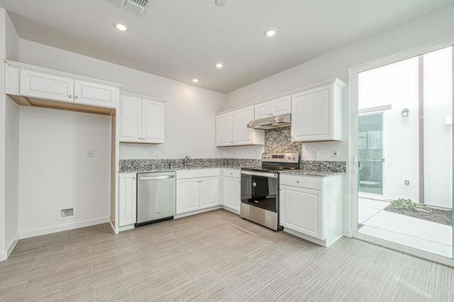603 Santa Ynez Way F, Marina, CA 93933
