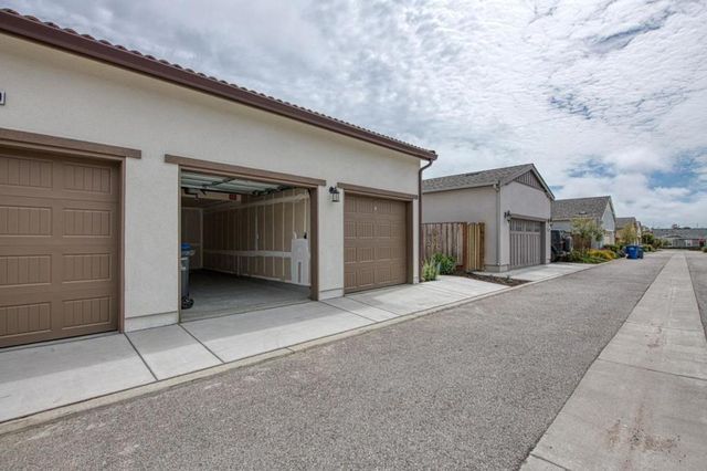 603 Santa Ynez Way F, Marina, CA 93933