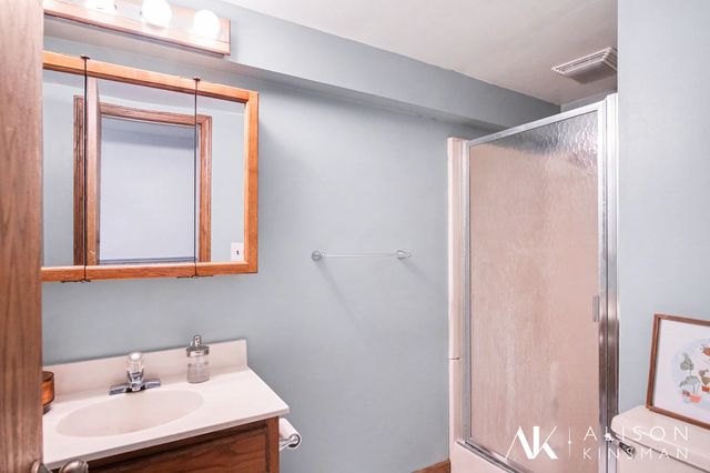 2329 Golden Street SW, Wyoming, MI 49519
